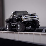 AXIAL - 1/30 SCX30 Chevrolet K10 4X4 RTR Brushed Rock Crawler (Battery & Charger Included), Black (AXI-2260T2)