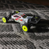 LOSI - 1/24 Micro-B 2WD Buggy RTR, White (LOS00007T1)