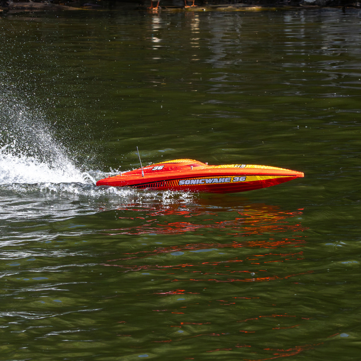 PRO BOAT - Sonicwake 36in V3 8S Self-Righting Brushless Deep-V RTR, Red/Yellow (PRB-2171T2)
