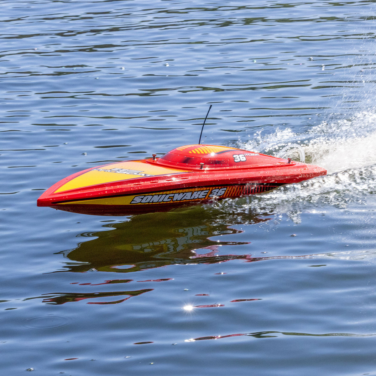 PRO BOAT - Sonicwake 36in V3 8S Self-Righting Brushless Deep-V RTR, Red/Yellow (PRB-2171T2)
