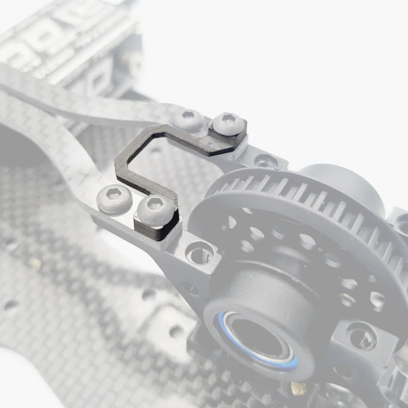 CARBON BULKHEAD/TOPDECK FLEX DAMPENER FOR XRAY X4